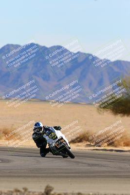 media/Jan-08-2022-SoCal Trackdays (Sat) [[1ec2777125]]/Turn 4 (1145am)/